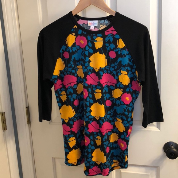 LuLaRoe Tops - Lularoe Randy NWOT